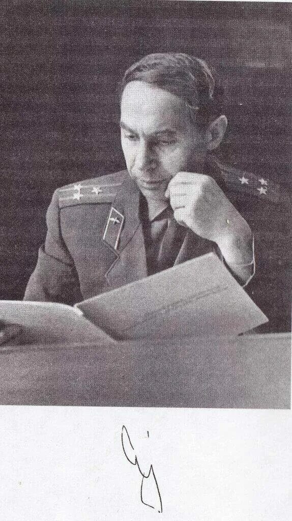 михаил сухачев фото. михаил сухачев. михаил павлович сухачев. сухачев михаил павлович дети блокады. сухачев там за чертой блокады книга.