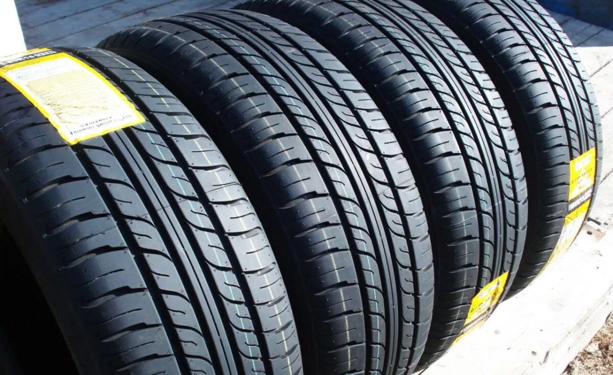 Triangle tr928. Шины Триангл 928. Triangle tr928 215/65 r16 102h. Triangle tr928 185/65 r15.