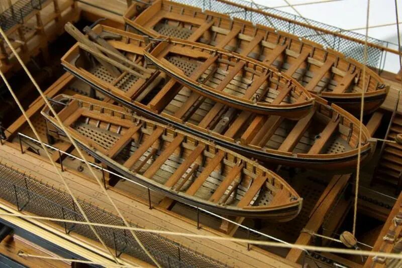 Корабль Нельсона Виктори. Модель корабля HMS Victory сборка. HMS Victory шлюпка. Деревянная модель HMS Victory. Палуба шлюпки