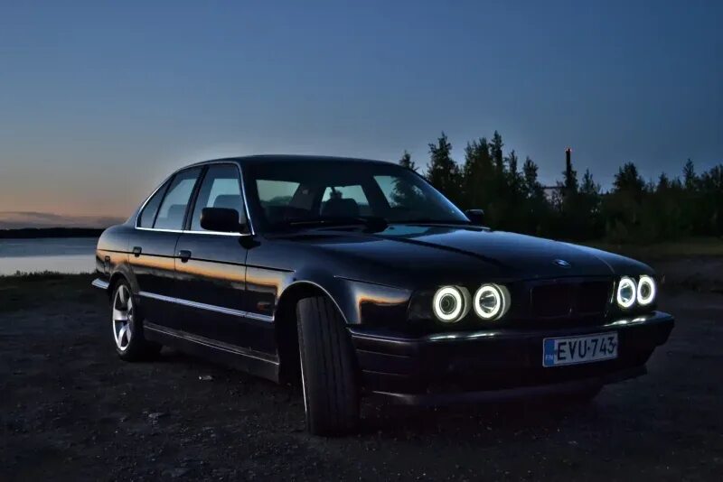 Б в е 34. BMW 525 e34. BMW 525 e34 черная. BMW e34 Сток. BMW e34 525i.