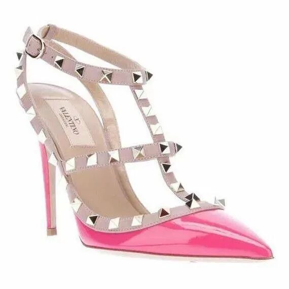 Шипы валентино. Valentino rockstud туфли кожаные. Туфли valentino rockstud стритстайл. Шипы валентино. Valentino garavani туфли.