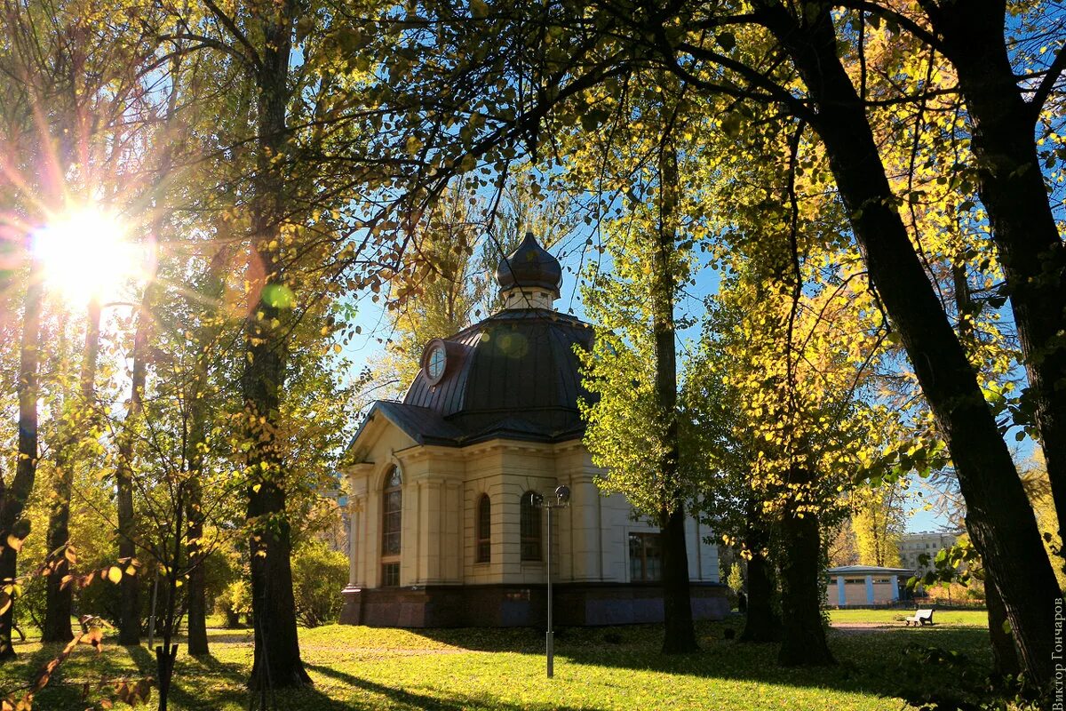 храм всех святых в парке победы. храм часовня московский парк победы. храм «всех святых, в земле российской просиявших» спб. парк победы спб часовня. церковь парк победы спб.