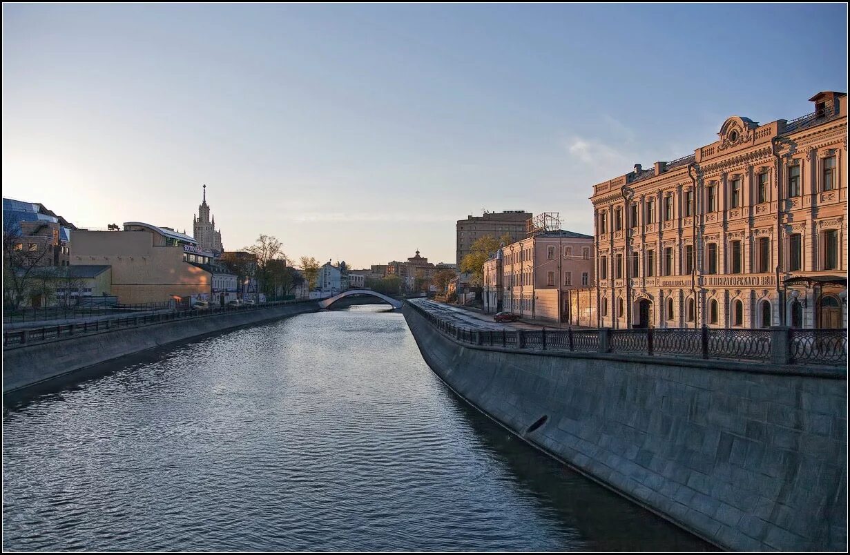 Набережная Обводного канала Москва. Обводный канал Московский. Пейзаж на набережной Обводного канала,. Обводной канал москва