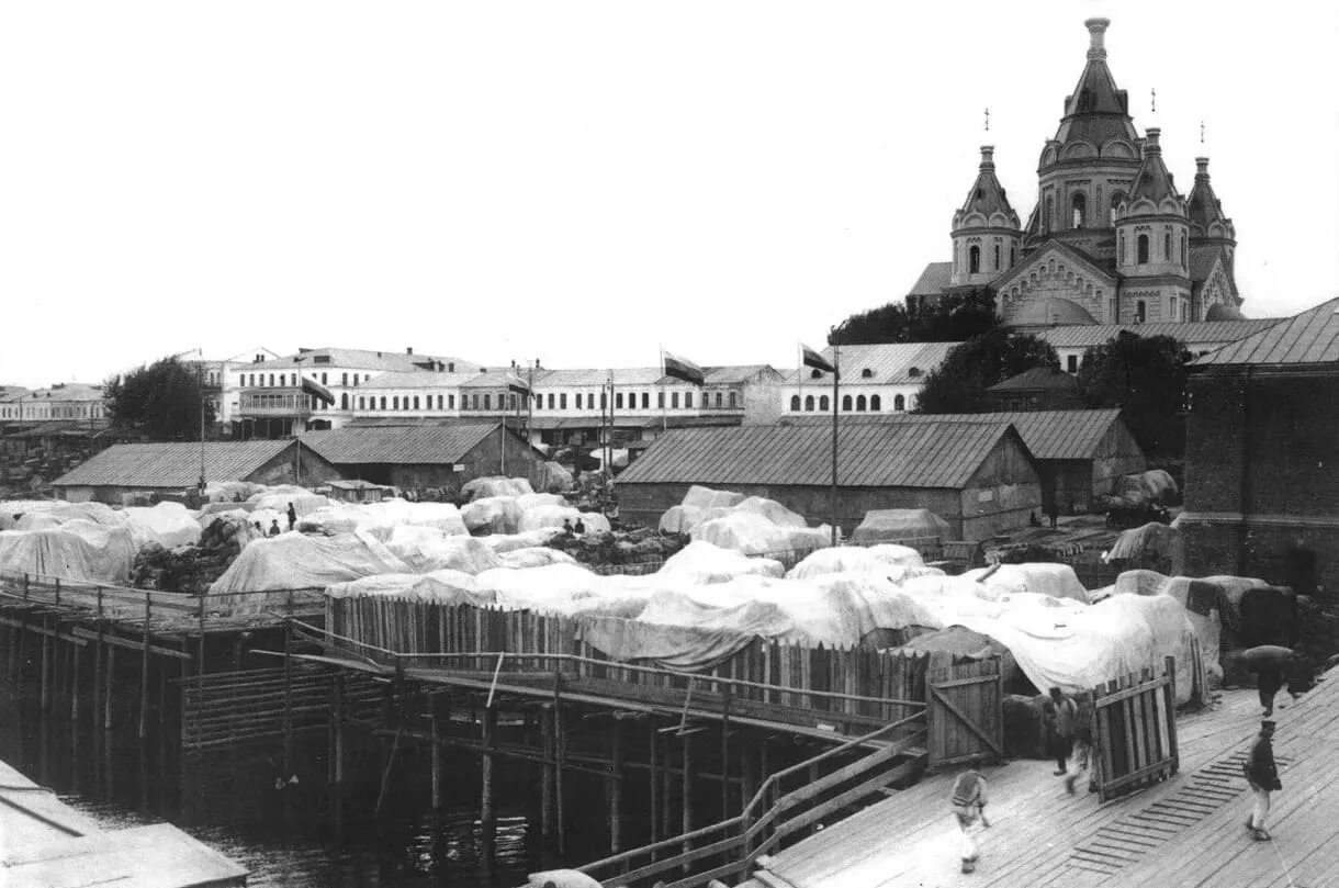 Нижний новгород антикварные. Старый Нижний Новгород 19 век. Александро-Невская Церковь на Нижегородской Ярмарке.