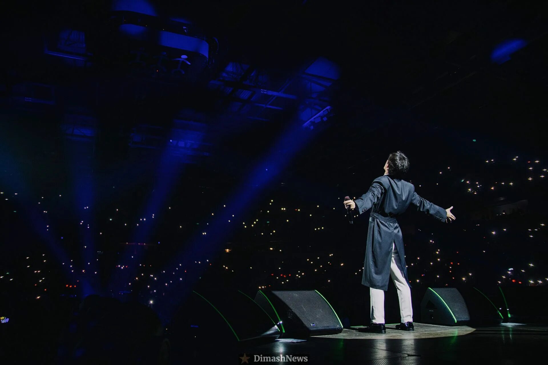 димаш концерт в нью-йорке. димаш кудайберген концерты. димаш кудайбергенов сингер. димаш кудайбергенов концерт. димаш кудайбергенов концерт.
