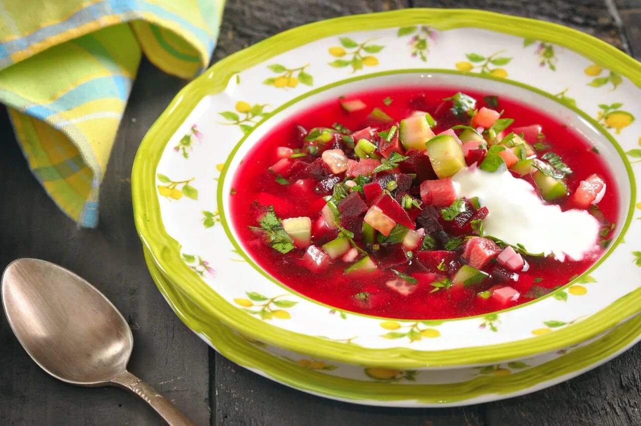 холодник или свекольник. свекольник молдавский. свекольник холодник. свекольник 250гр. фото свекольника холодного.