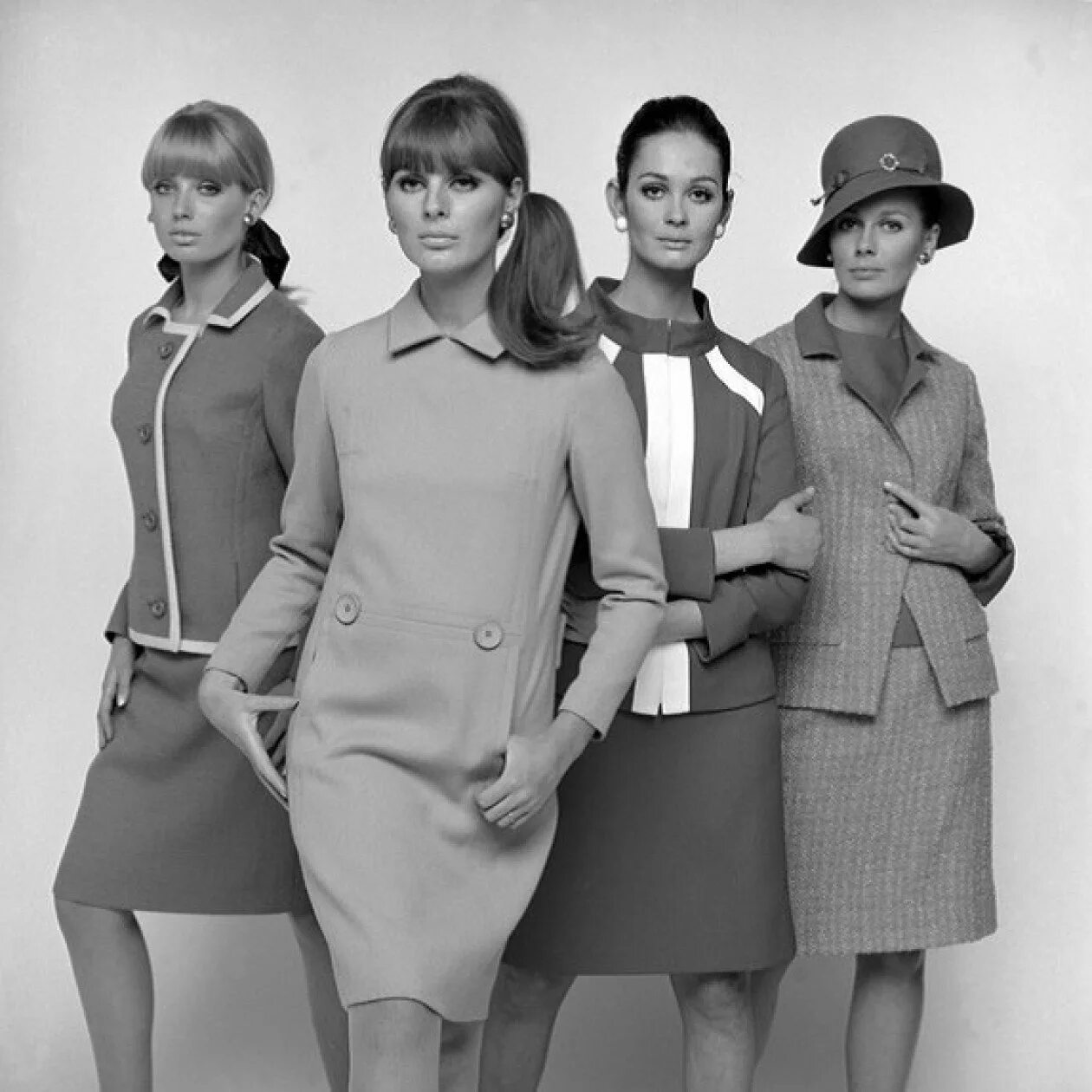 Советская одежда женская. Костюм джерси 60 х. Костюм джерси 60 х. Твигги мода 60-х. Стиль твигги в 60х.