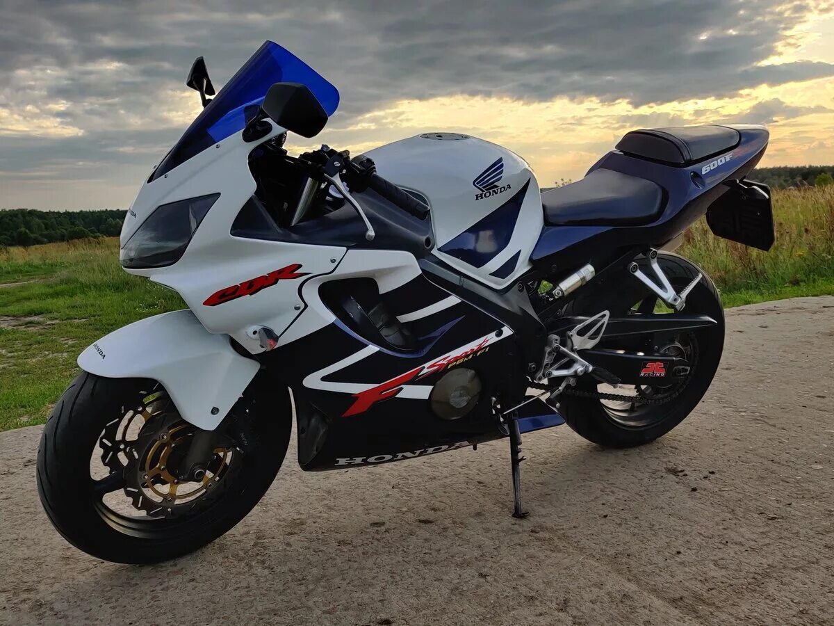 Honda cbr 600f. Honda cbr 600 f4i sport. Honda cbr 600 f4i sport. Bmw x5 2004 4. 4 4i.
