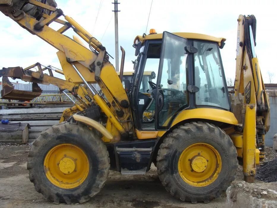 Трактор Джисиби 4сх. Экскаватор погрузчик Джисиби 4сх. 4сх JCB. JCB 4 CX 2006. Куплю трактор экскаватор б у