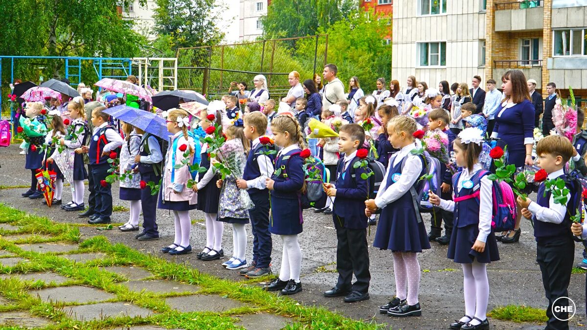 СОШ 59 Киров. 1 Сентября в Филипповской сельской школе Кирово-Чепецка. Школа 59 Киров фото. Лицей будущего первоклассника Арзамас. Каникулы в школах кирова