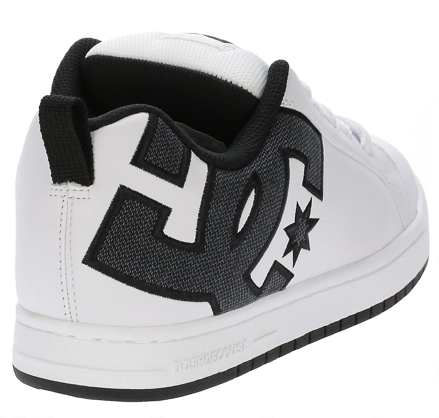 Dc white. DC Shoes Court Graffik. DC Shoes Court Graffik White. Кеды DC Shoes Court Graffik se. DC Court Graffik se White.