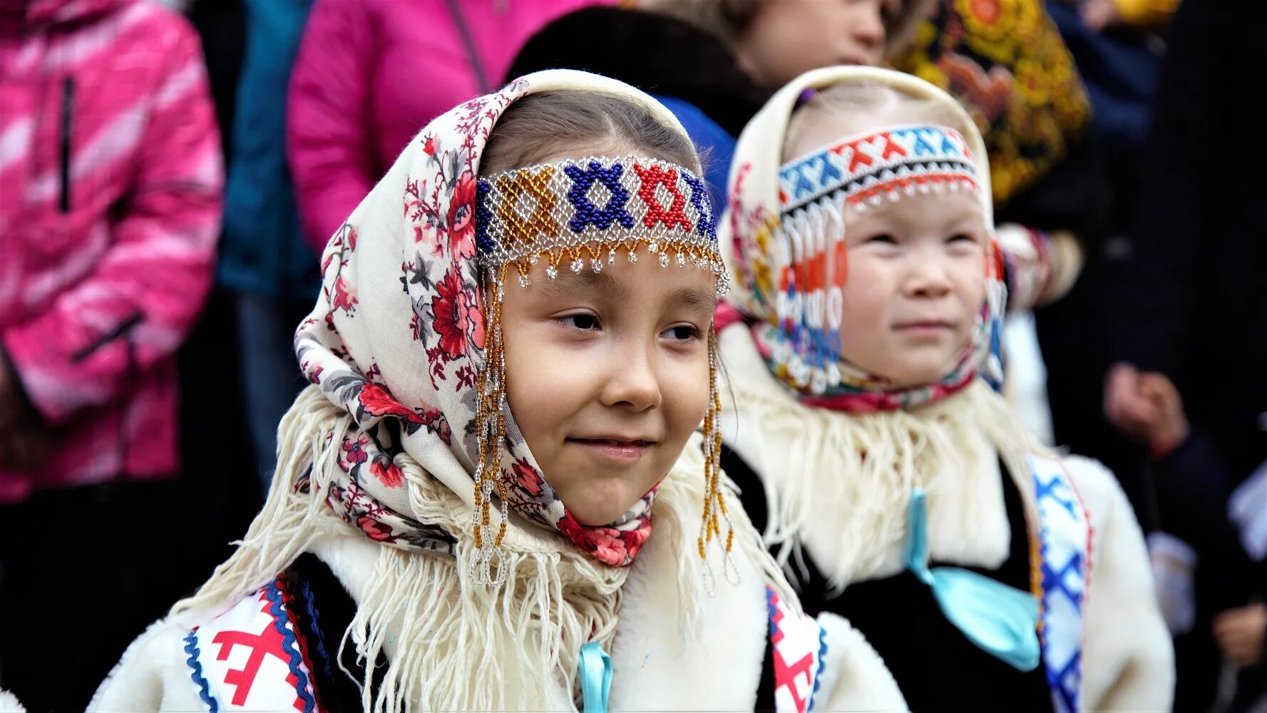 Ханты народ. Ханты народ России. Ханты Национальная одежда. Народы ХМАО.