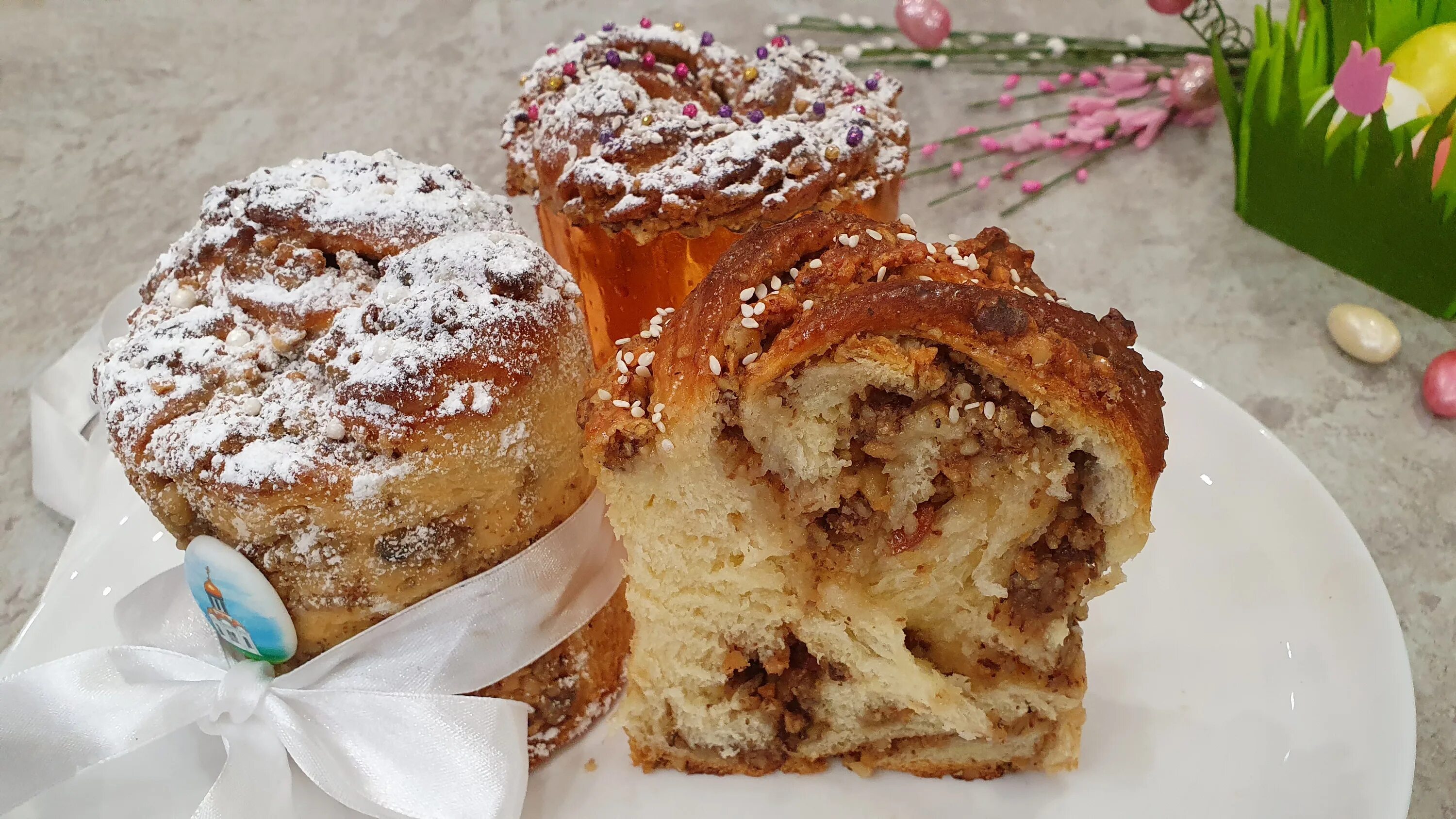 Кранч с ореховой начинкой. Кулич кранч. Кулич кранч с орехами. Румынский пасхальный кранч с ореховой начинкой. Кранч с ореховой начинкой.
