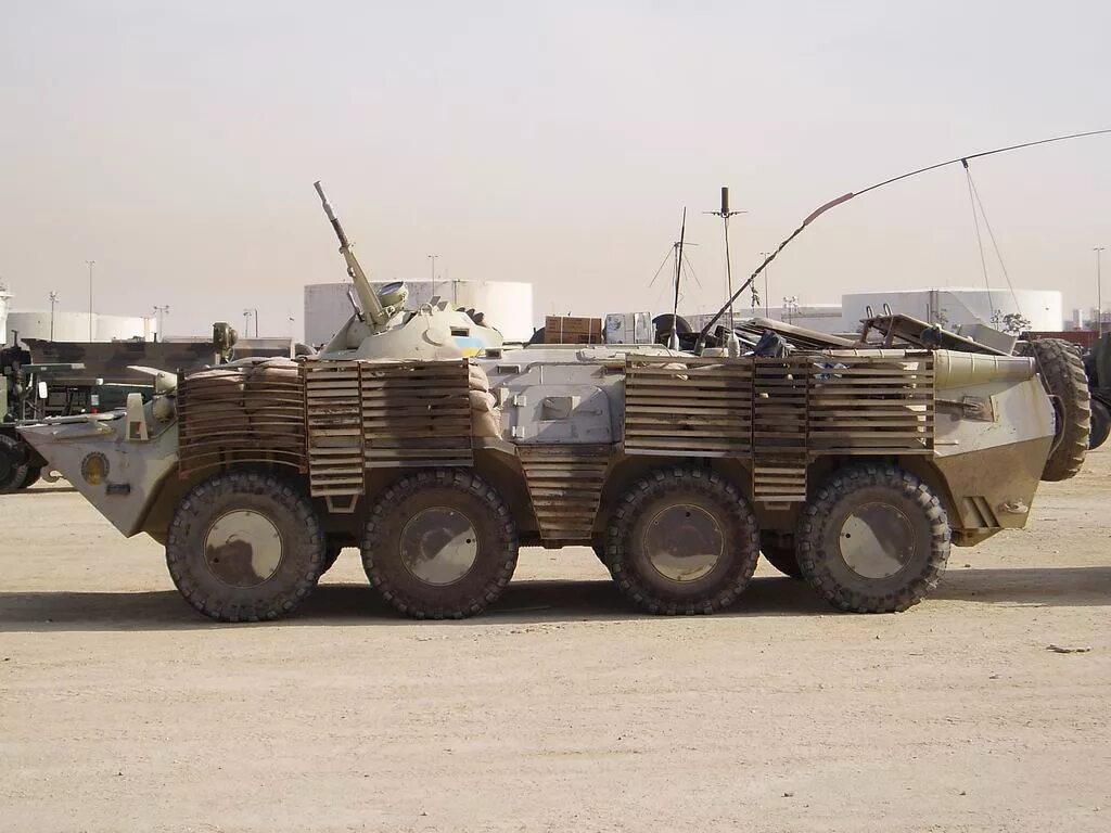 Бтр 80 с защитными экранами. Бтр 80 с решетками. Btr 80a armored patrol. Защита бтр. Страйкер 1.