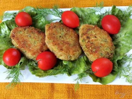 Запеченные котлеты с овощами