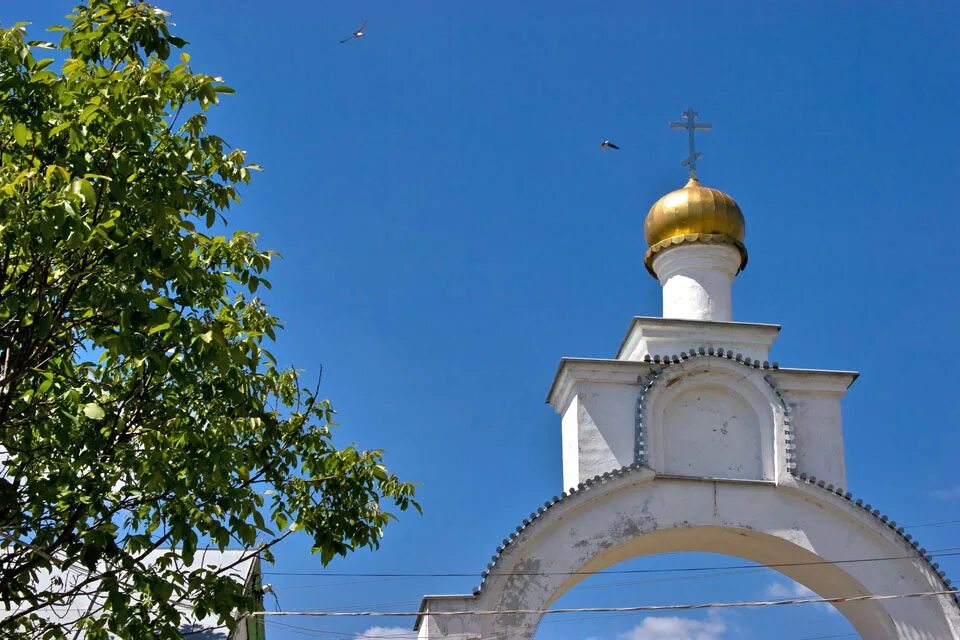 Свято николаевский мужской монастырь рыльск. Рыльский Свято Никольский монастырь. Рыльский Свято-Николаевский мужской монастырь официальный сайт. Рыльский монастырь Курская область.