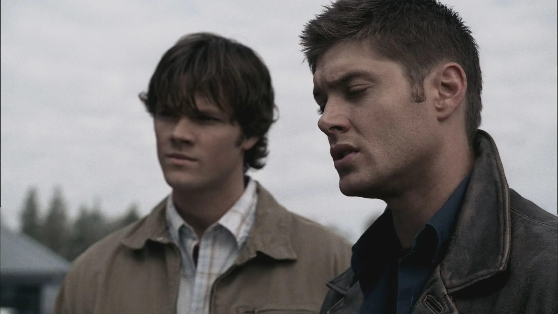 Сверхъестественное 1 сезон 1 1 серия. Сверхъестественное 1 дата выхода. Сверхъестественное дин и сэм 1 сезон. Сверхъестественное 15 сезон кадры. Сверхъестественное 1 дата выхода.