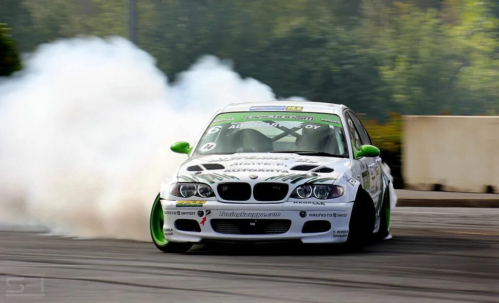 BMW e36 Drift. БМВ м3 в дрифте. BMW 320 Drift. BMW Drift дрифт.