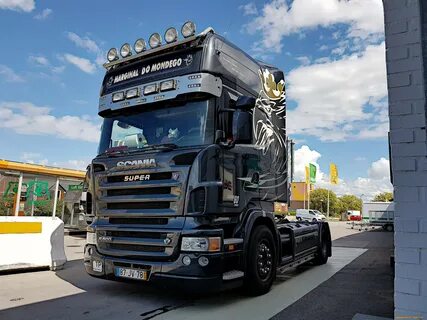 Грузовой тягач scania