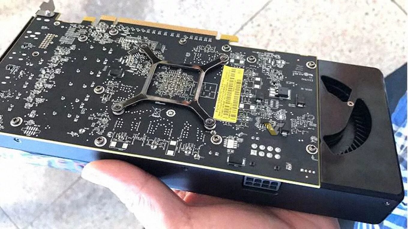 Amd radeon rx 570 series видеокарты драйвера. Rx 570 reference. rx 580 reference. rx 570 чип. видеокарта rx 570 xfx.