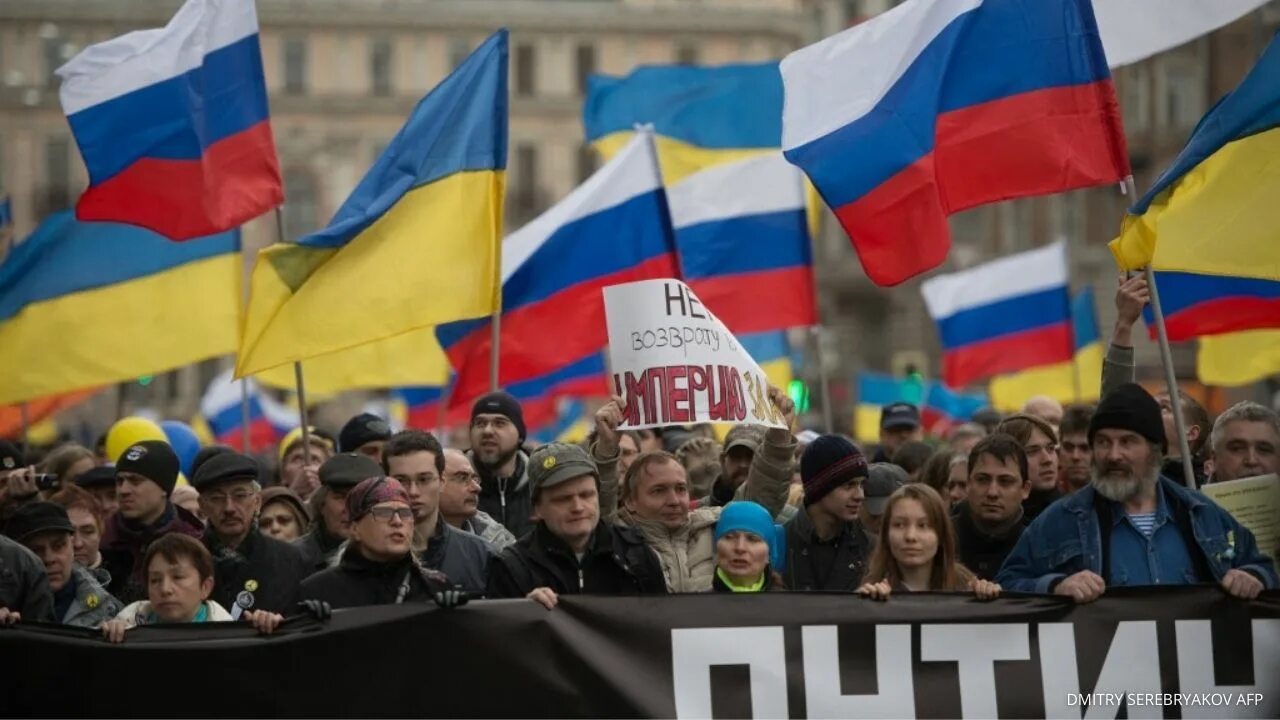 Какой конфликт в украине. Украина – это Россия. Россия против Украины. Украинцы с флагом.
