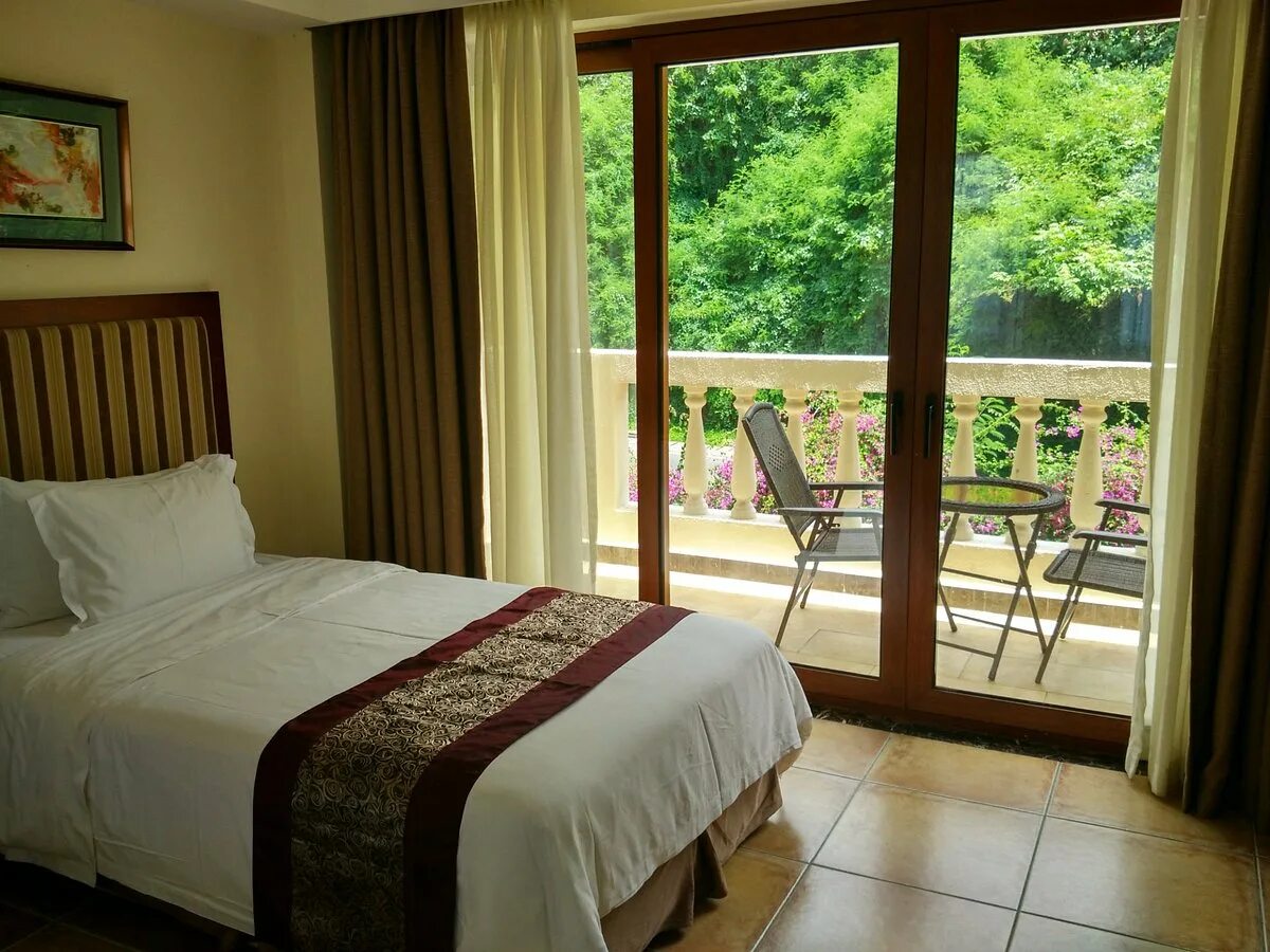 Отели в санье хайнань. Sanya yuhuayuan seaview hotel 4*, китай, дадунхай. Yuhuayuan sea view hotel 4*. Yuhuayuan seaview hotel 4 отзывы. Yuhuayuan seaview hotel 4 отзывы.