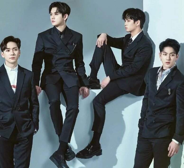 Группа есть есть есть песни. Группа nu’est2022. Группа nu est. Nu'est концерты группы. Nu'est 2019 год альбом фото.