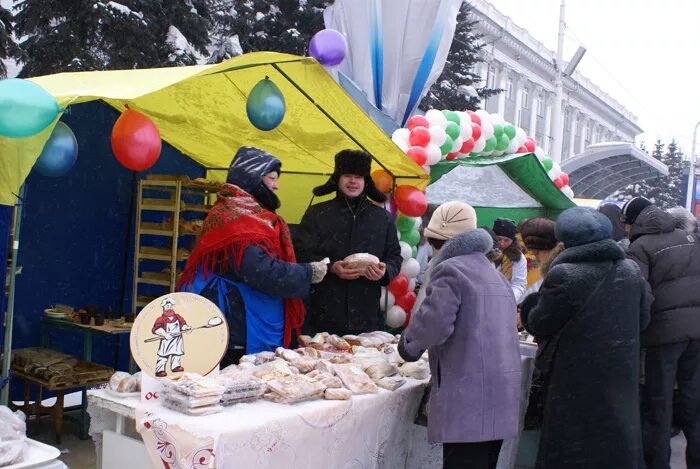 продовольственная ярмарка. ярмарка. ярмарки в феврале 2024. борисоглебская ярмарка тутаев. чем торговать на ярмарке.