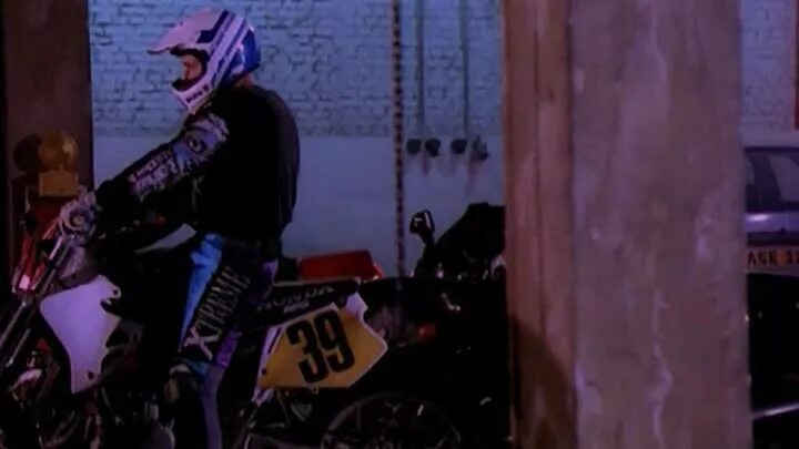 Скутер хау мач из фиш перевод. Скутер певец хау МАЧ. Scooter how much in the Fish клип. Скутер клипы новинки. Клип скутера Maceo and the Fish.
