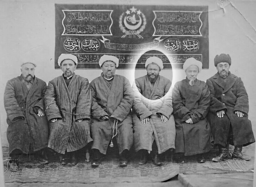Кимешек головной убор. Туркестанские имена. Кыргызы внешность. Туркестанский альбом. Туркестанского альбома» (1871—1872).