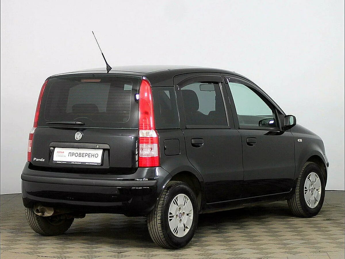 Купить б у fiat. Fiat Panda 2008. Fiat Panda II. Фиат Панда 2 черный. Фиат Панда черная.