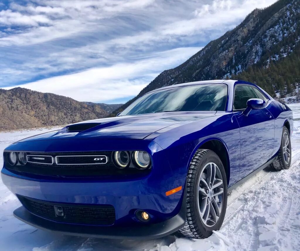 Новый челленджер. Dodge Challenger 2019. Додж Челленджер 2020. Додж Challenger 2019. Dodge Challenger gt 2020.