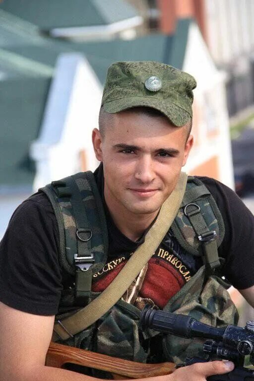 Джош хелман страйкер. Уильям страйкер люди икс дни минувшего будущего. Бен робертс смит. Уильям страйкер люди икс 2. К чему снятся офицеры.