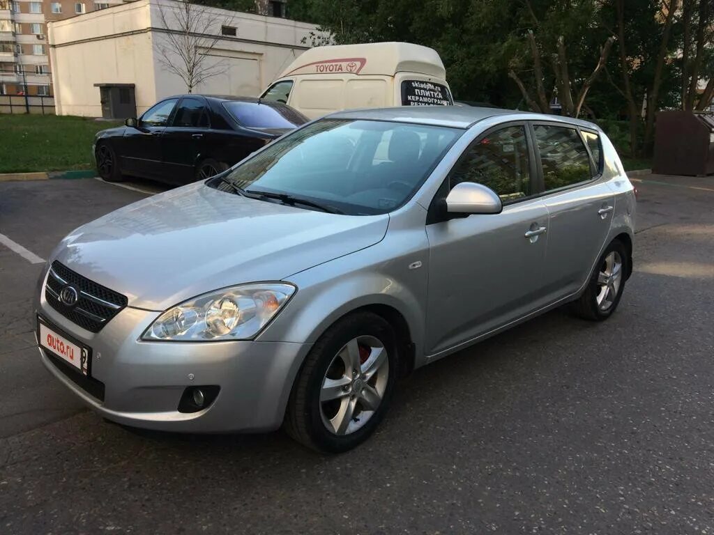 Купить киа сид 2009. Kia Ceed 2009 хэтчбек. Kia Ceed 2009г. Киа СИД 2007 серебристая. Kia Ceed 2009 хэтчбек 1.6.