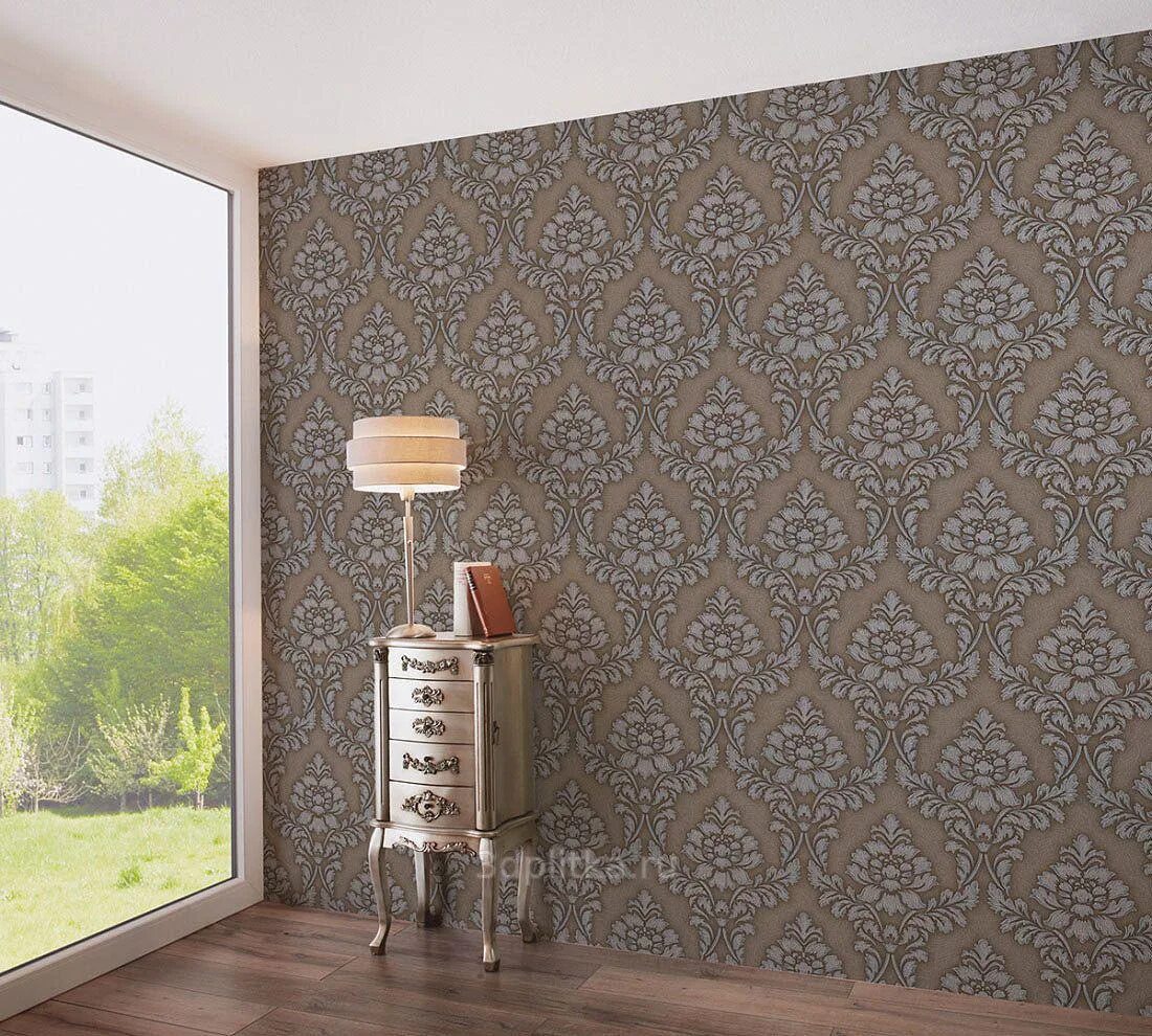 Рулон обоев. Оригинал обоев. Необычная поклейка обоев. Обои в интерьере. Оригинал обоев.