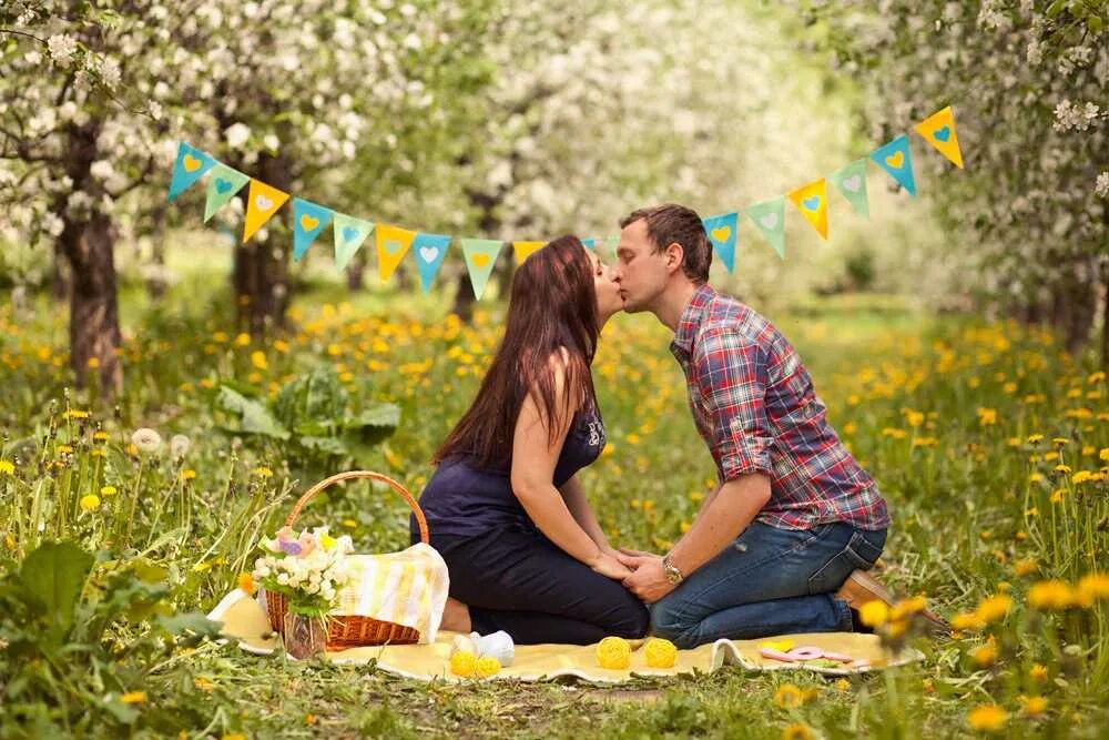 Идеи для лета для пары. Лавстори на природе. фотосессия love story на природе. фотосессия лавстори на природе. лавстори идеи.
