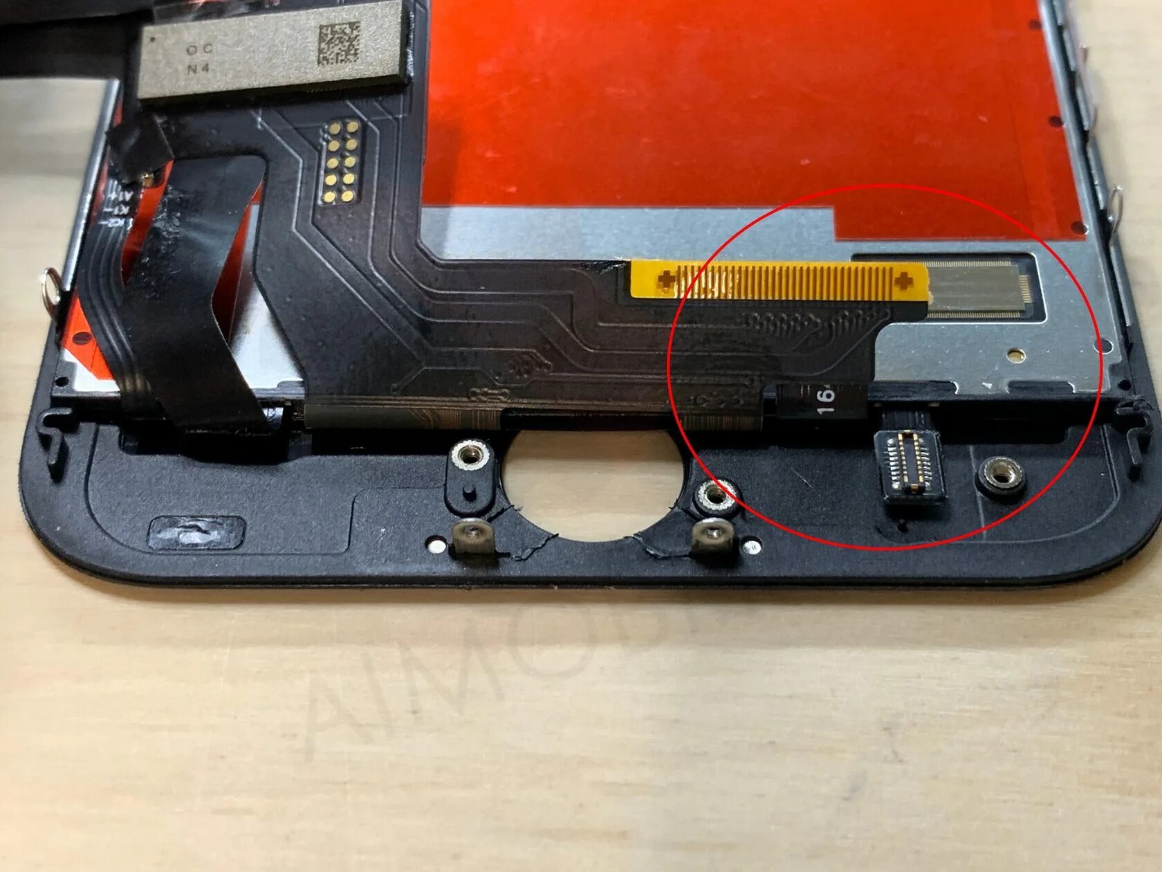 как отличить оригинальный дисплей от неоригинального. оригинальный и неоригинальный дисплей айфон. дисплей айфон 6s китай. китайский и оригинальный дисплей. айфон х оригинальный экран и копия.