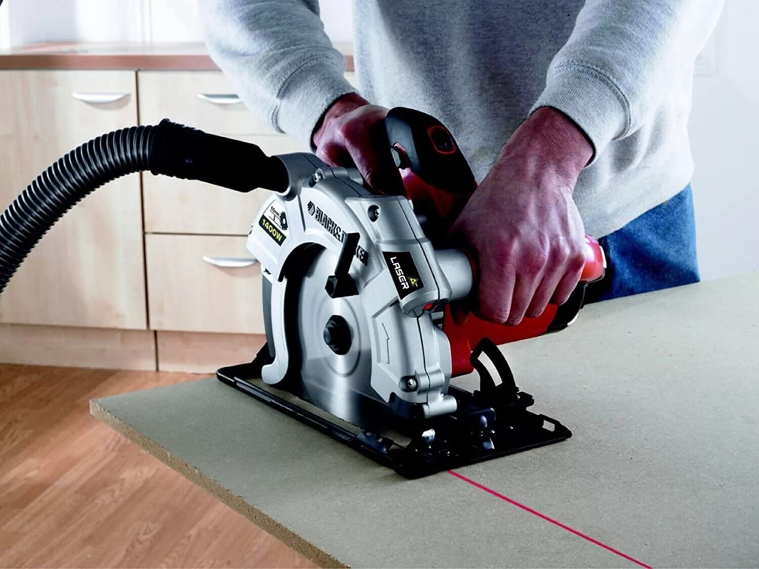 Насадка на циркулярную пилу. Black decker насадка циркулярка. циркулярная пила black decker. black decker пила дисковая 16мм посадочное. black decker пила циркулярная professional.
