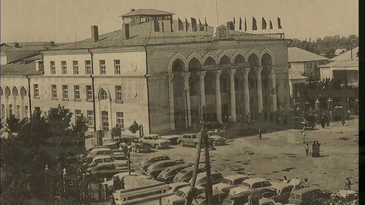 Гурьев как называется. Тараз старый город. аулие-ата 19 век. г.гурьев казахстан. старый город гурьев.