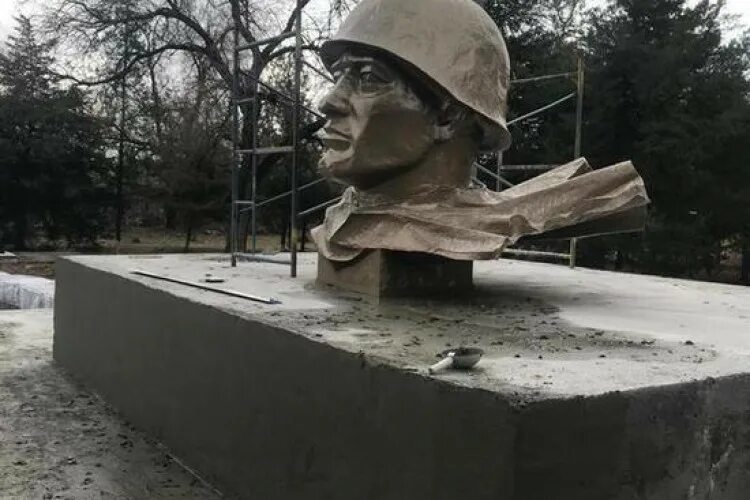 Село Горнозаводское Ставропольский край Кировский район. Памятники воинам в Ставропольском крае. Ставрополь мемориал стена воинов. Кладбище села Горнозаводского Ставропольского края.