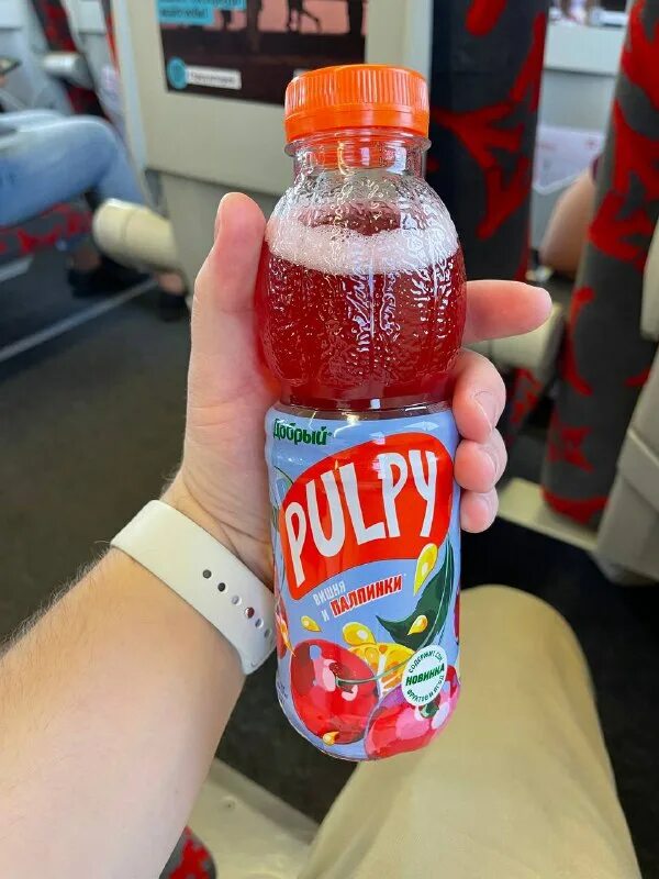 удивляем вкусами. сальвадор дали автор логотипа чупа чупс. чипсы картофельные пластинки торговой марки "hroom" со вкусом краба 40г. сладости из азии. шоколадное драже смешарики.