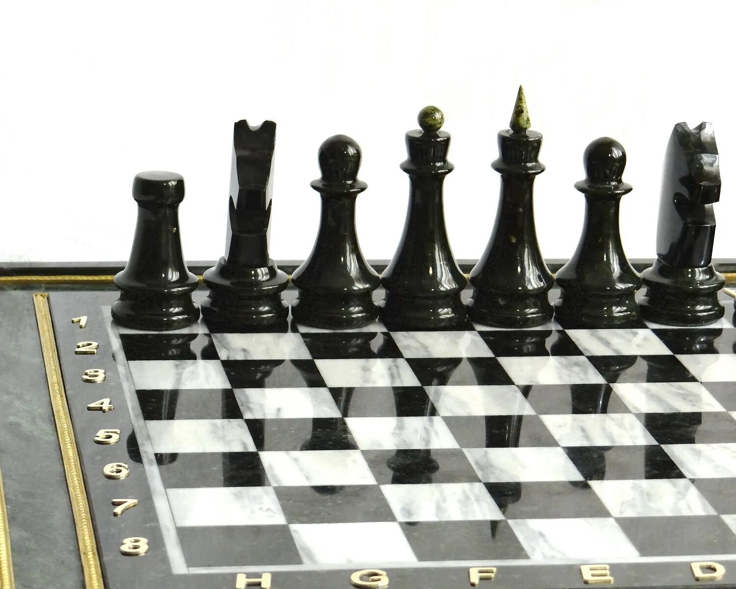 О шахмате. Шахматы Saha spele. Гроссмейстерские шахматы 1968. Поле Шахматов. Шахматная доска.