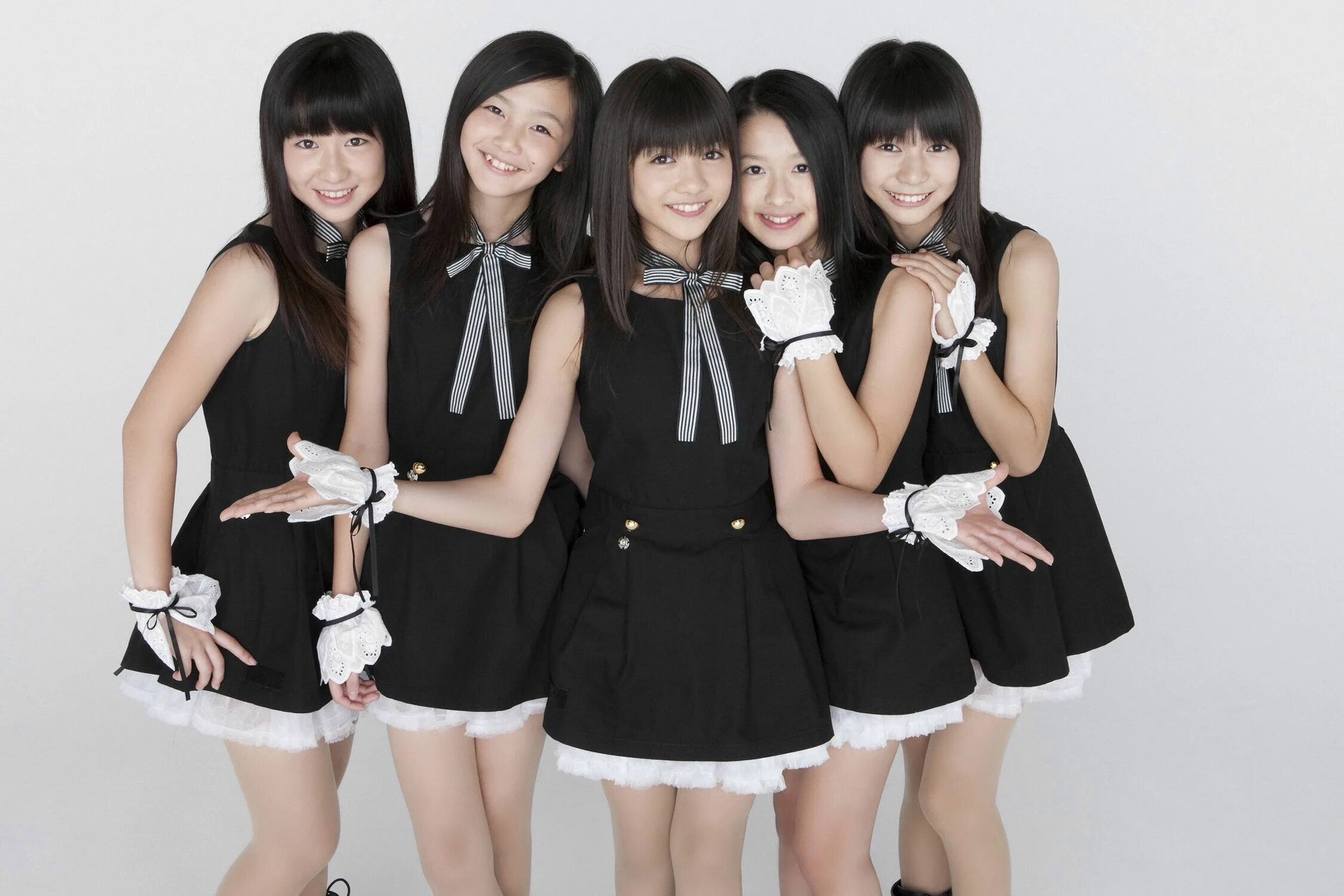 Tokyo girl. Группа Tokyo girls’ Style. Токио девушки. Токийские девушки. Токио японские девушки ансамбль.