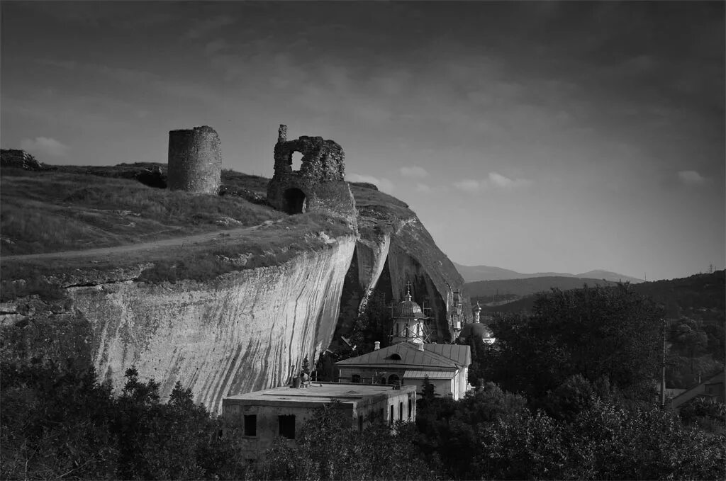 Инкерманский пещерный монастырь Инкерман. Крепость Каламита инкерманский монастырь. Севастополь монастырь крепость Инкерман. Крепость Каламита Севастополь Инкерман. 103 инкерман