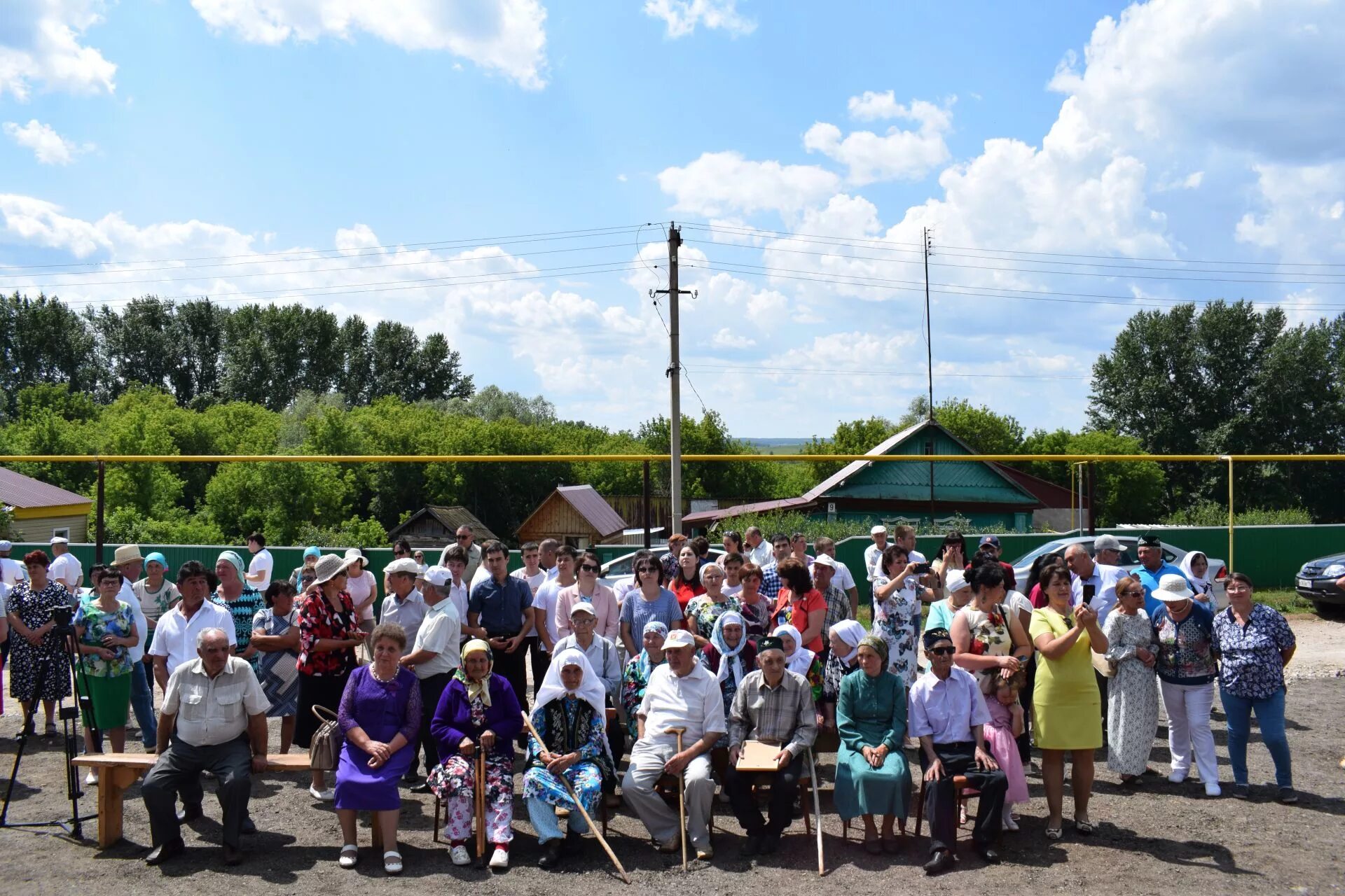 Погода в омске на месяц. Погода на месяц. Погода на месяц. Пагода на тюмен 1 месит. Температура в белово.
