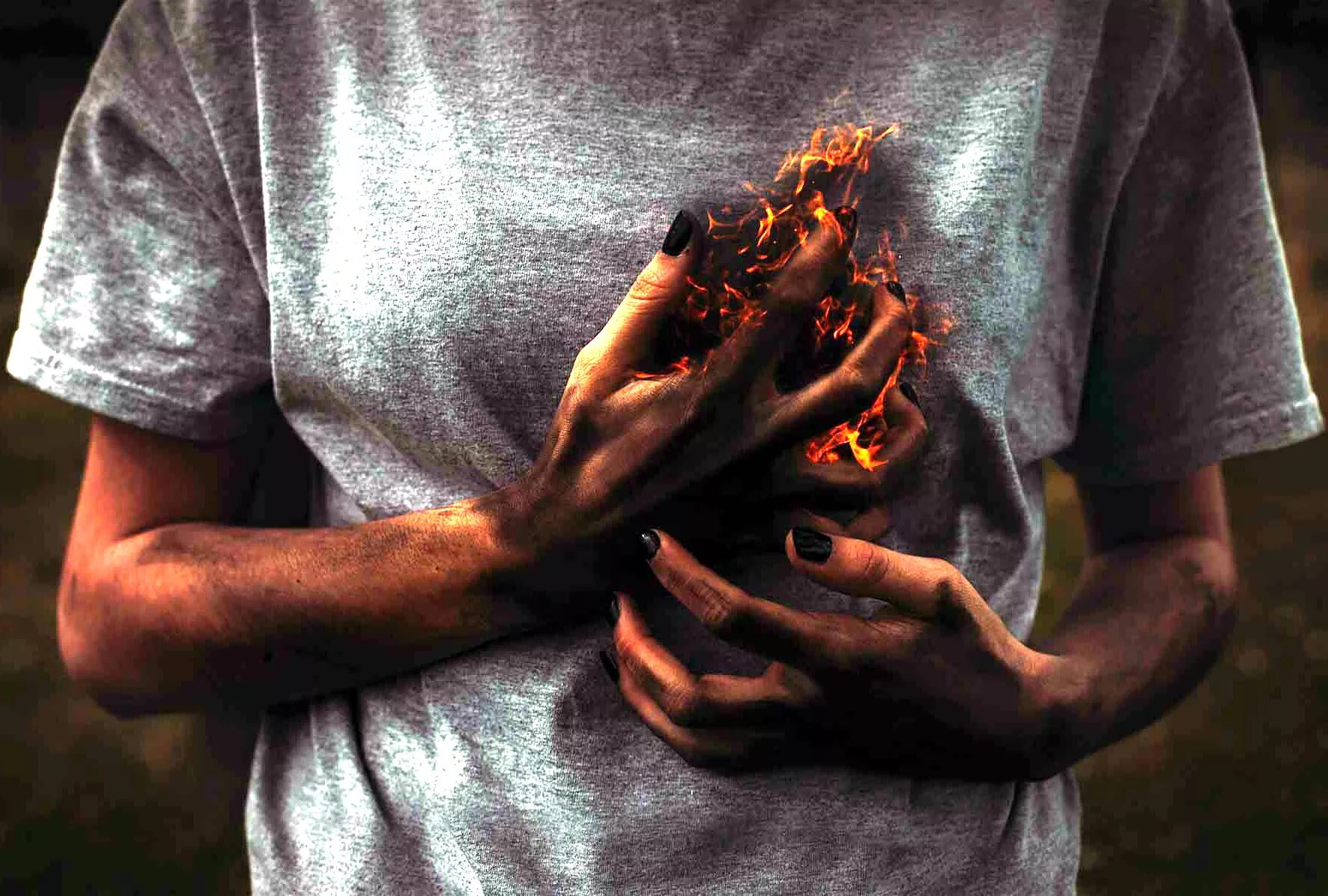 боль разрывает сердце