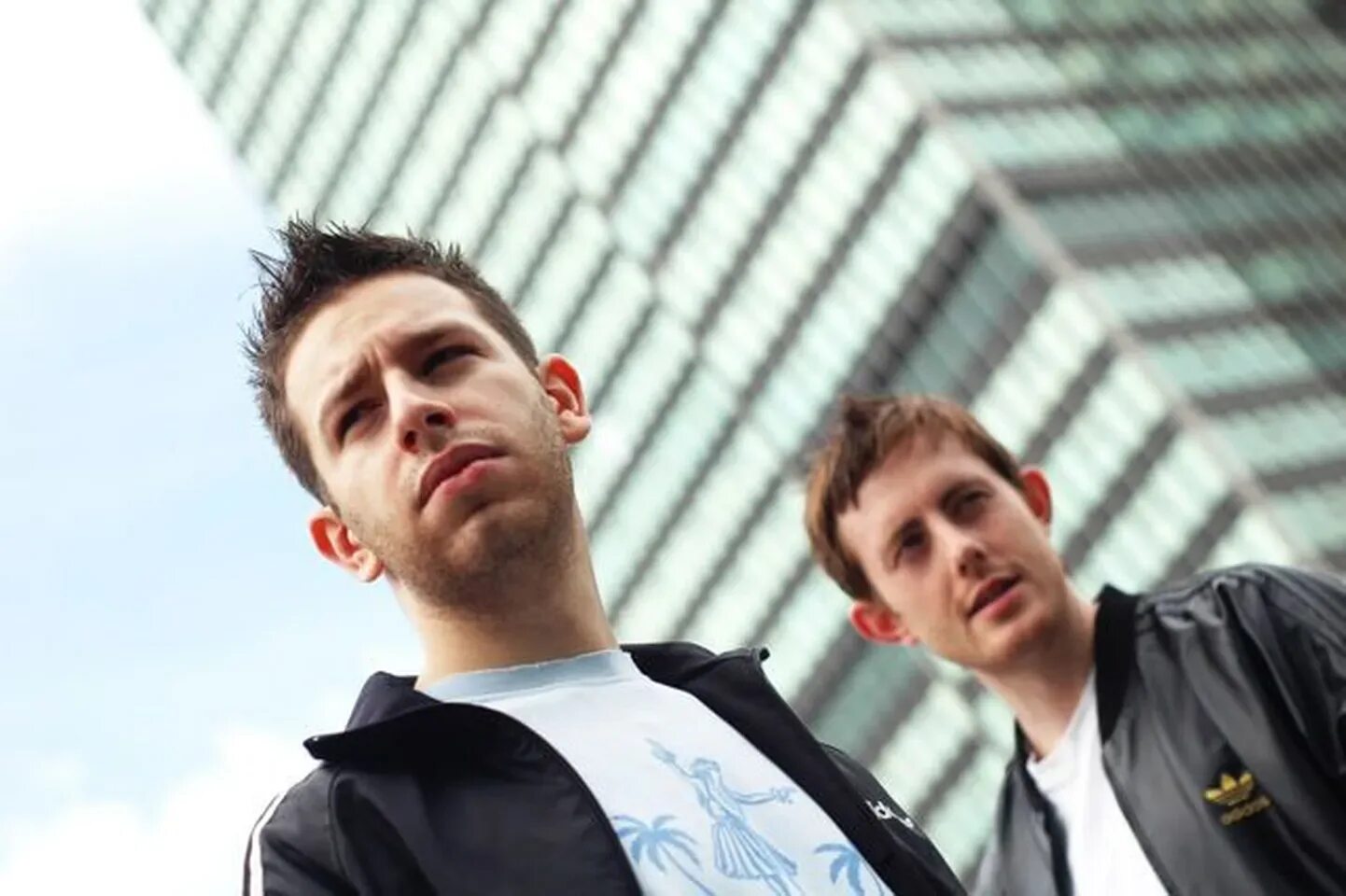 Chase status слушать. Chase &amp; status. chase &amp; status дуэт. чейз энд статус фото исполнителя. chase and status murder music.