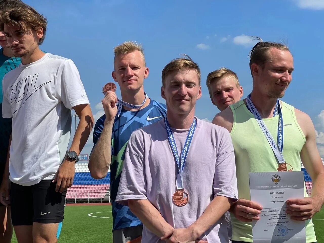 Спортсмены литвы. Спорт глухих. Соревнования по бегу. Наши спортивные достижения. Легкая атлетика России Евгений.