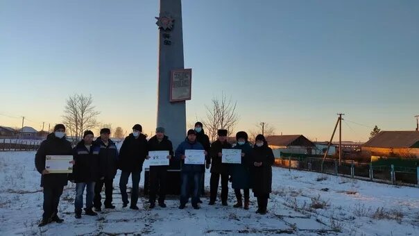 Погода ивановка хайбуллинский. Деревня Мамбетово Хайбуллинский район. Степной Хайбуллинский район. Памятники Хайбуллинского района. Петропавловский Хайбуллинский район.