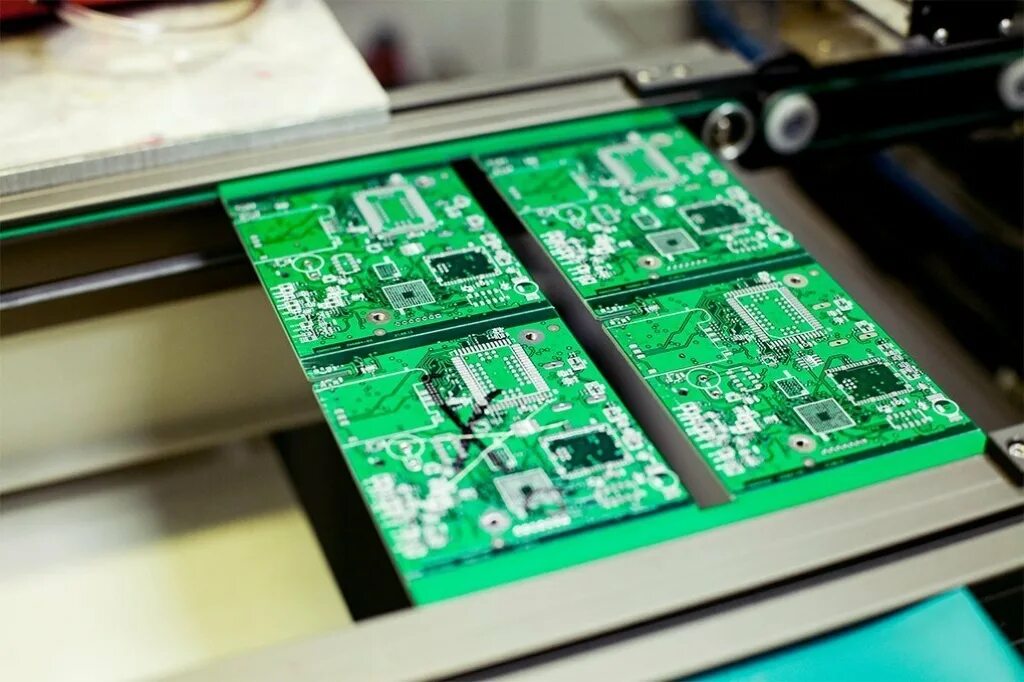 Фабрика печатных плат. Мультизаготовка печатных плат. Производство печатных плат. Изготовление плат работа. Изготовление плат работа.
